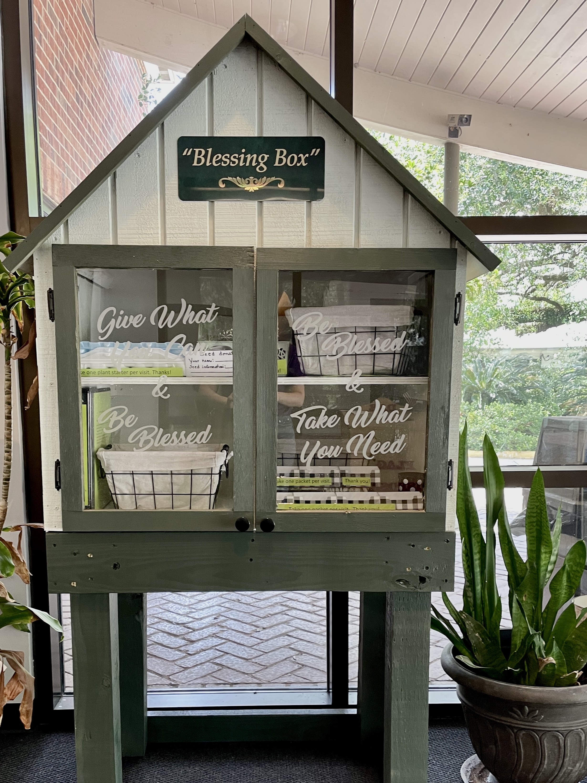 St. Martinville Launches 'Blessing Box' for Free Seed Distribution and Gardening Resources